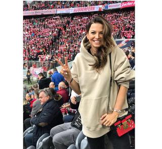 Anna Lewandowska na meczu Bayernu