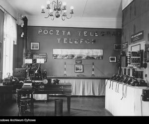 Wnętrze budynku Poczty Polskiej w Bydgoszczy. Rok 1937