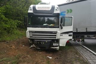 Wypadek na krajowej szesnastce pod Olsztynem! Ciężarówka zablokowała drogę! [ZDJĘCIA]