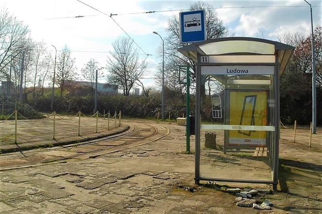 Pozostałości po trasie tramwajowej w "dolinie śmierci"