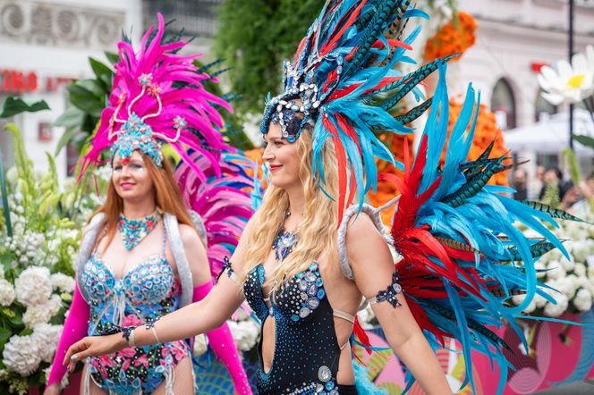 Parada Syrenki przeszła ulicami Warszawy. Tak bawili się mieszkańcy