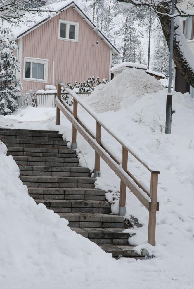 Gruntowe i dachowe instalacje przeciwoblodzeniowe zapewnią bezpieczeństwo zimą
