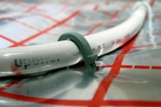 Ogrzewanie podłogowe - zobacz, jak wygląda schemat układania rur