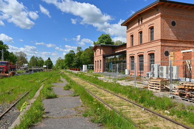 Remont dworca w Kowarach - będzie informacja turystyczna, centrum kultury i biblioteka