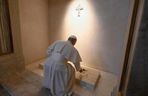 Papież Leon XIV odwiedził grob Franciszka! Wzruszająca modlitwa
