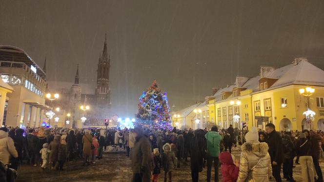 Białostocki Jarmark Świąteczny. Tłumy, klimat i... zaskakujące ceny