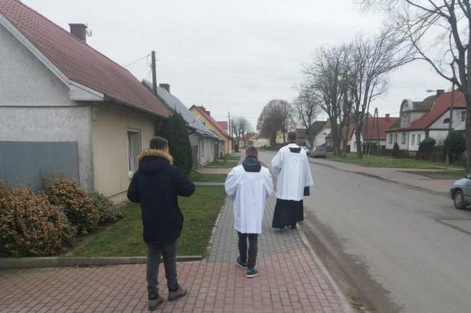 Koronawirus na Śląsku: Kolędy nie będzie. Ksiądz nie odwiedzi domów przez pandemię