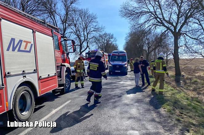 Poważny wypadek z udziałem motocyklisty w okolicach Sławy 