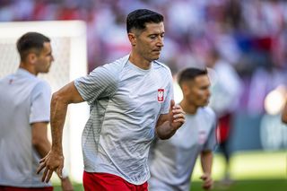 Na Zachodzie brutalnie drwią z Roberta Lewandowskiego. Wyśmiali Polaka z całych sił. Nie mieli litości