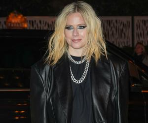 Avril Lavigne ma nowego faceta! Fani nie są zadowoleni. Ma szemraną przeszłość