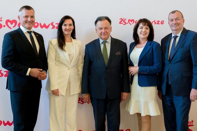 Zarząd województwa mazowieckiego z absolutorium 