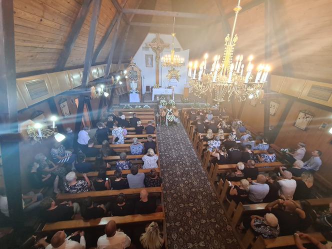 Przędzel: Pogrzeb ofiar tragicznego wypadku w Jamnicy.