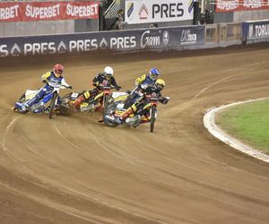 PRES Grupa Deweloperska Toruń - Betard Sparta Wrocław. Zdjęcia kibiców i zawodników z półfinału PGE Ekstraligi na Motoarenie