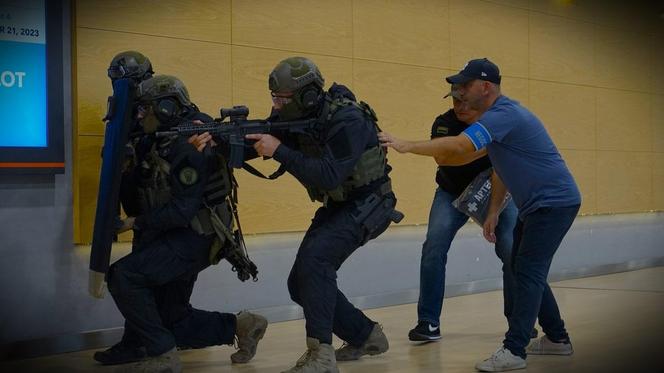 Zamach podczas Targów w Gdańsku. Policjanci przećwiczyli specjalne działania. Zobaczcie, jak wyglądały ćwiczenia!