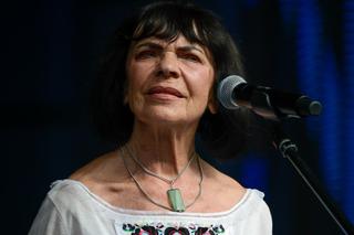 Sława Przybylska błyszczy na scenie! Polacy pokochali ją za romantyczne ballady. Tak zmieniała się przez 70 lat kariery