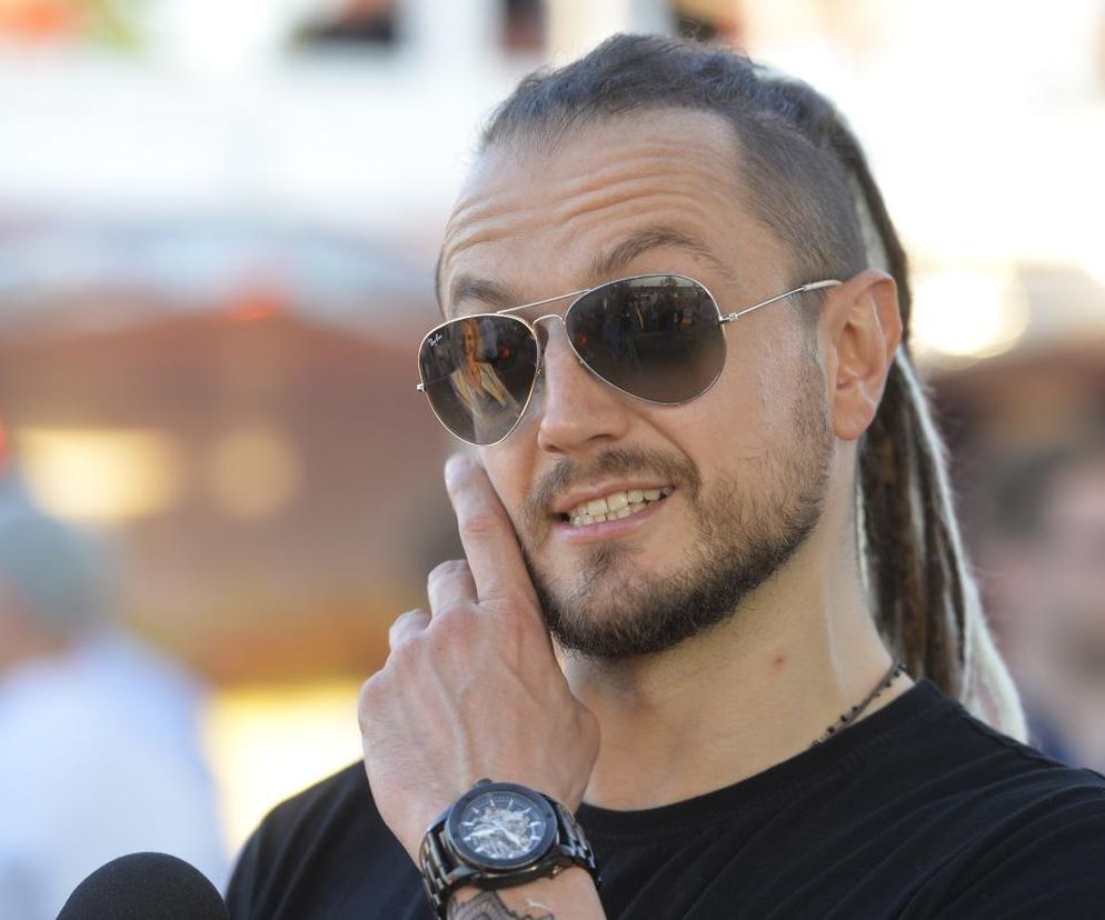 Michał Baron przeszedł kolosalną metamorfozę! Jak zmieniał się muzyk na przestrzeni lat?