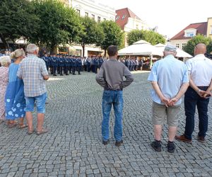 Trwają obchody Święta Policji w Lesznie. Świętują policjanci i policjantki