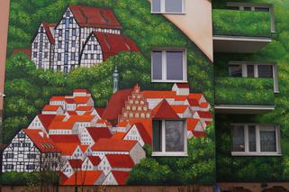 Nowy mural na bydgoskim Błoniu. Powstał ze specjalnych farb [ZDJĘCIA] 