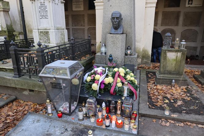 Cmentarze w Polsce 1 listopada