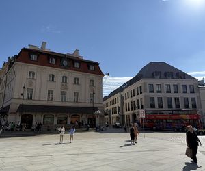 Biurowiec Plac Zamkowy w Warszawie