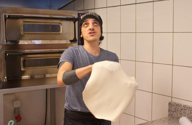 IVO VOLANTE ZAKŁADA PIZZERIĘ.
