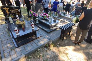 Pogrzeb 12-letniej Wiktorii w Brzozie. Uroczystości na cmentarzu