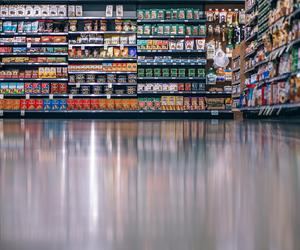 Tych supermarketów nie ma już w Polsce. Pamiętasz je jeszcze? 