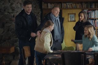 M jak miłość odc. 1863. Magda (Anna Mucha), Julia (Marta Chodorowska), Nadia (Mira Fareniuk), Marcin (Mikołaj Roznerski), Andrzej Budzyński (Krystian Wieczorek)