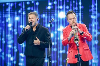 Piaseczny i Chojnacki dali czadu na scenie. Potem padł niezręczny żart