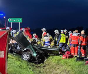 Tragiczny wypadek w Płociczu. Dwóch kierowców nie żyje