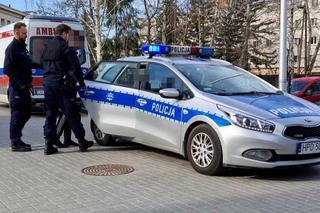 Dym widać z wielu kilometrów. Zapalił się dach lubelskiego budynku