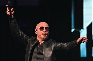 Pitbull w Polsce 2025 - DRUGI KONCERT ponownie ogłoszony! Najpierw go odwołano