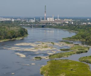 Wisła wysycha. Tak źle nie było nigdy w historii. Zdjęcia z lotu ptaka obrazują skalę suszy