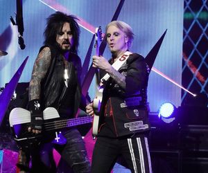 Były gitarzysta Mötley Crüe uważa, że grupa nie gra na żywo. Nikki Sixx dosadnie mu odpowiedział 