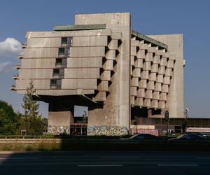 Hotel Forum w Krakowie - zdjęcia. Co czeka słynny brutalistyczny hotel?