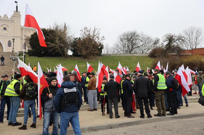 Protest rolników 20 marca w Lublinie. Przeszli ulicami miasta pod LUW
