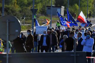 Protest medyków na granicy polsko-niemieckiej w Lubieszynie