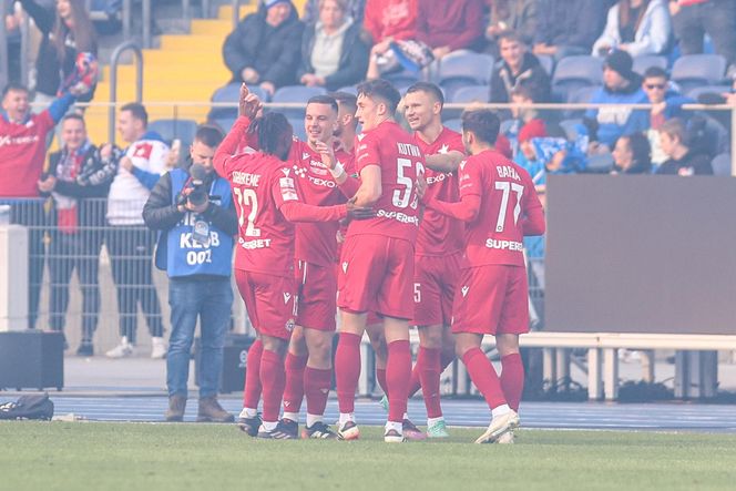 Nie tak miało być. Kompromitacja Niebieskich na Stadionie Śląskim. Wisła rozniosła Ruch Chorzów