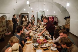 Film o legendarnym duszpasterstwie trafi na VOD 