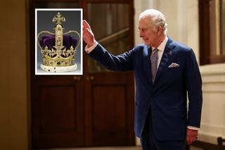 Muszą powiększyć koronę, żeby pasowała na Karola III! Ambaras w rodzinie królewskiej