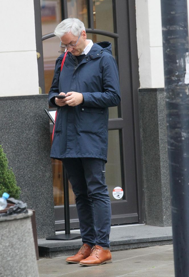 Robert Biedroń kupił okulary