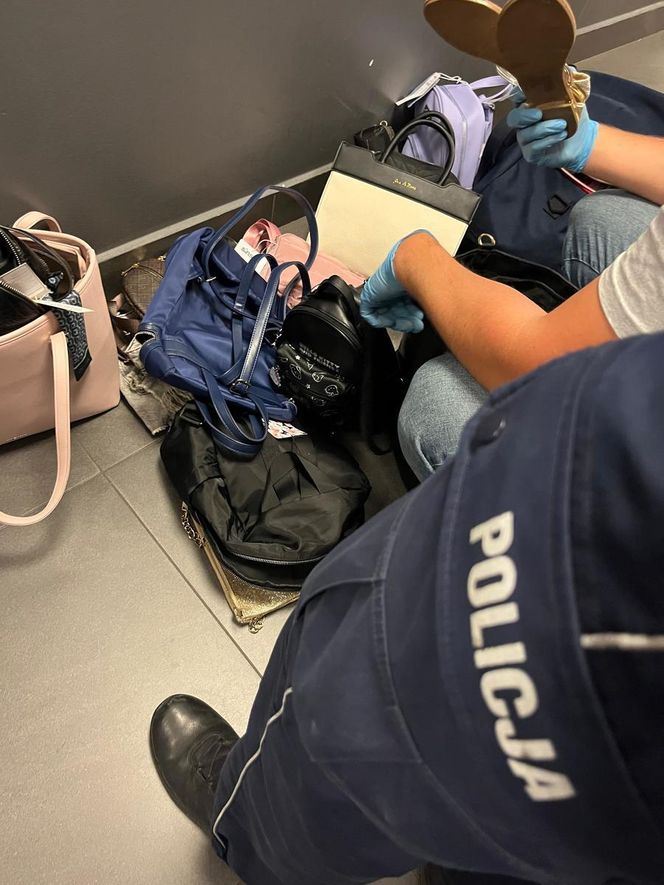 Przyjechali do Łomży kraść. Kobieta uciekła cukierni i zamknęła się w toalecie