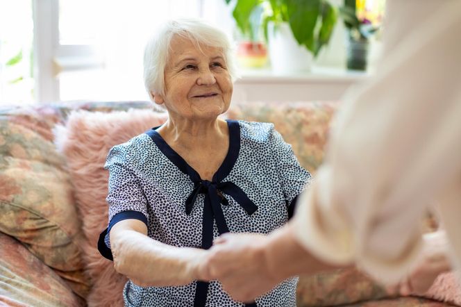 Choroba Alzheimera nie jest chorobą mózgu? Naukowiec sugeruje, żeby przyjrzeć się odporności