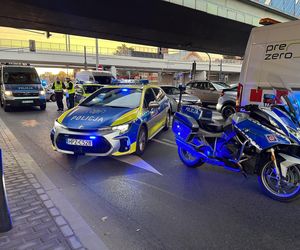 Warszawa. Wypadek na rondzie Tybetu. Tomasz U. przebywał na wolności mimo doprowadzenia do katastrofy autobusu [ZDJĘCIA].