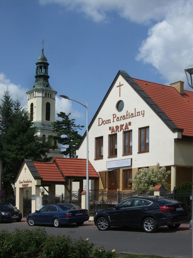 Dom Parafialny Arka w Starych Babicach
