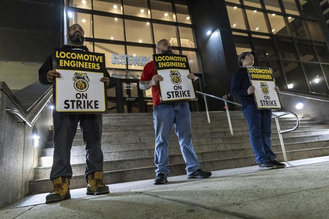 Strajk związkowców sparaliżował kolej w New Jersey