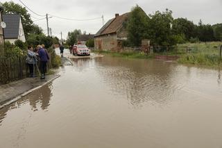 Prawie 500 interwencji straży pożarnej, 100 podtopionych gospodarstwtom