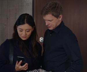 M jak miłość odc. 1732. Iza (Adriana Kalska), Radek (Philippe Tłokiński)