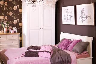 Aranżacja sypialni w stylu romantycznym: w brązach