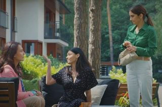 M jak miłość odcinek 1829. Iza (Adriana Kalska), Aleksandra (Małgorzata Pieczyńska), Aneta (Ilona Janyst)